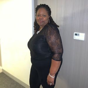 Meet your Posher, Sharon